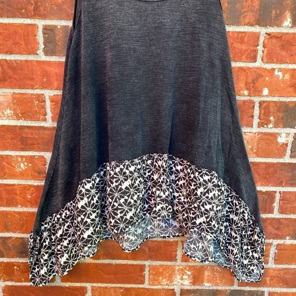 Umgee Small Gray Boho Burnout Washout Sharkbite Sleeveless Swing Tank Cross - Picture 3 of 9